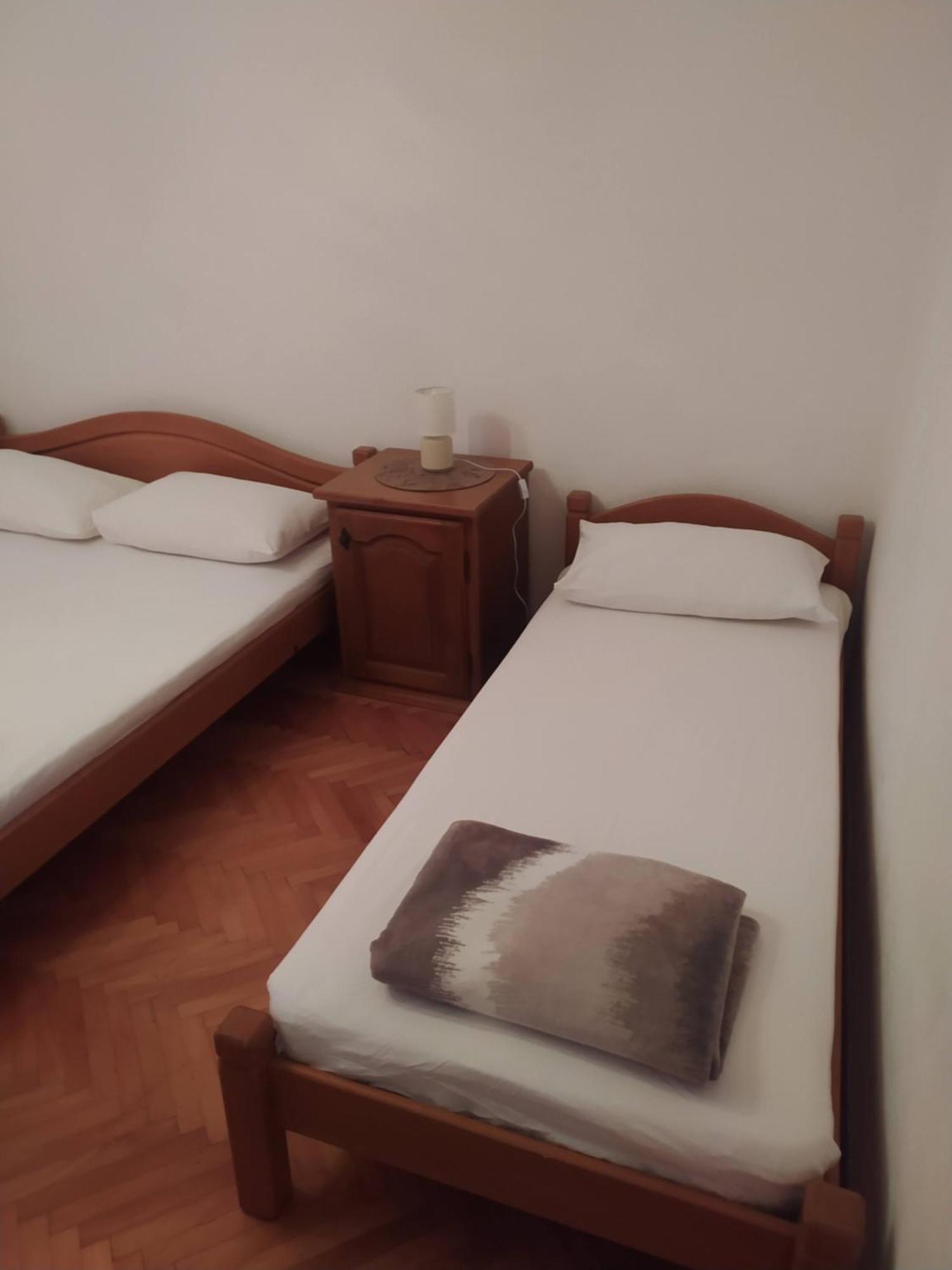 Apartments Ticinovic Омиш Экстерьер фото
