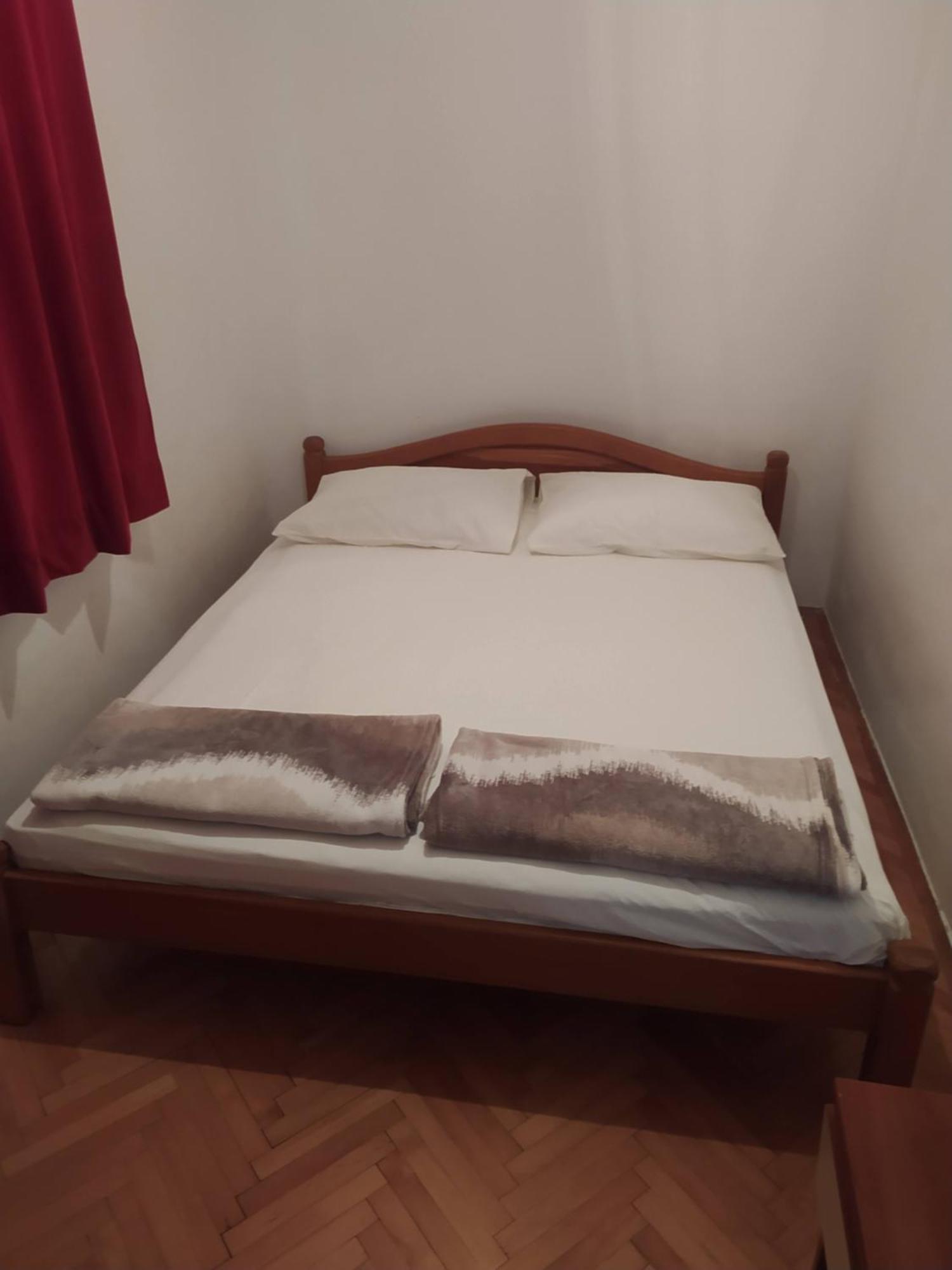 Apartments Ticinovic Омиш Экстерьер фото