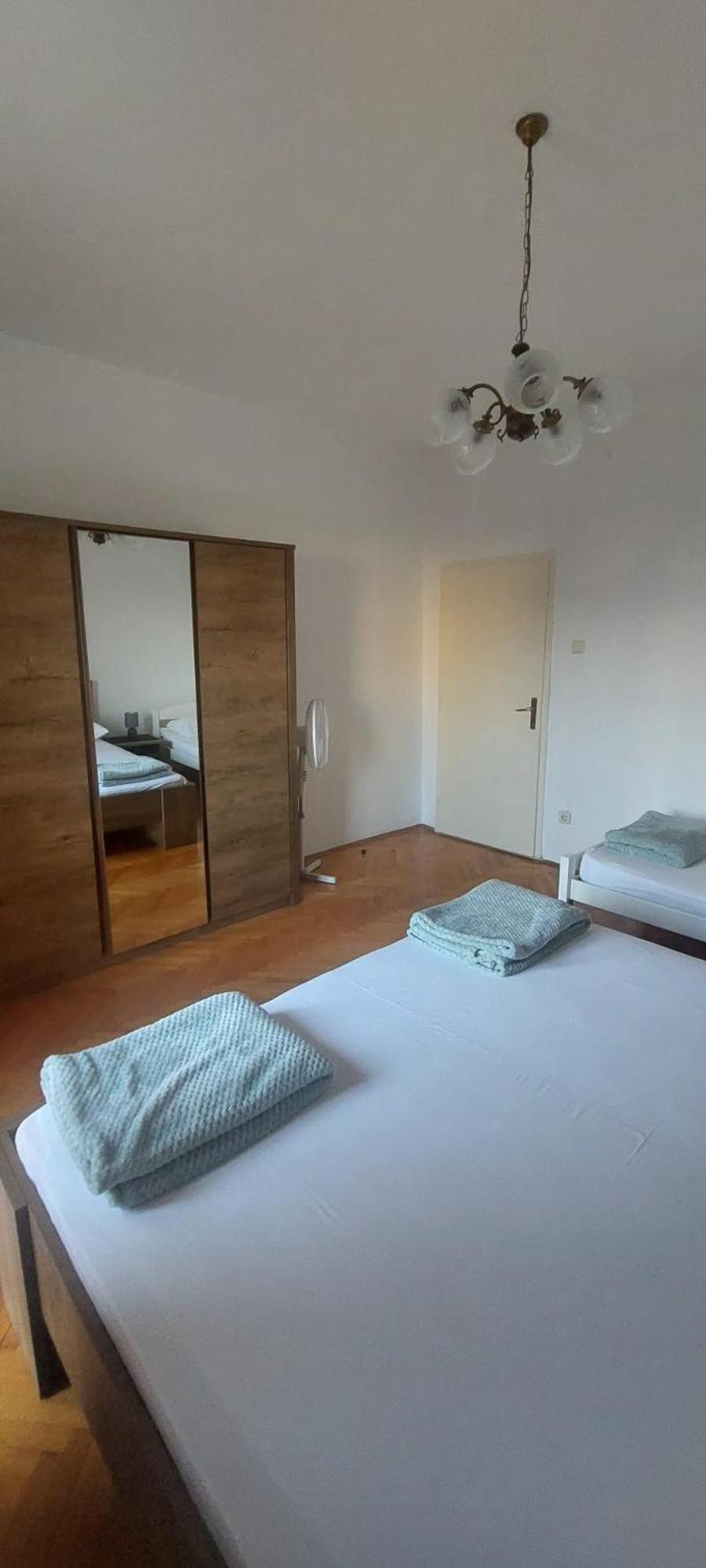 Apartments Ticinovic Омиш Экстерьер фото
