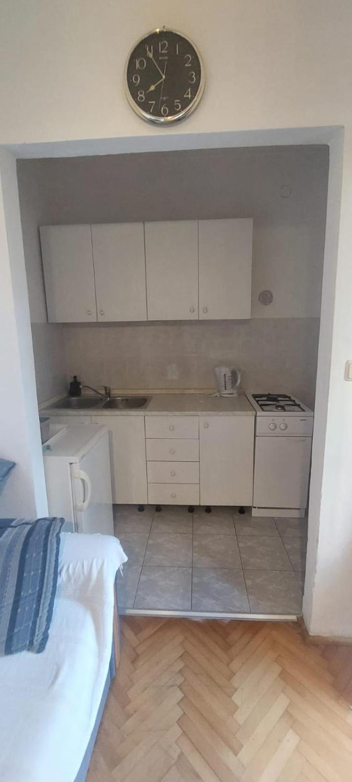 Apartments Ticinovic Омиш Экстерьер фото