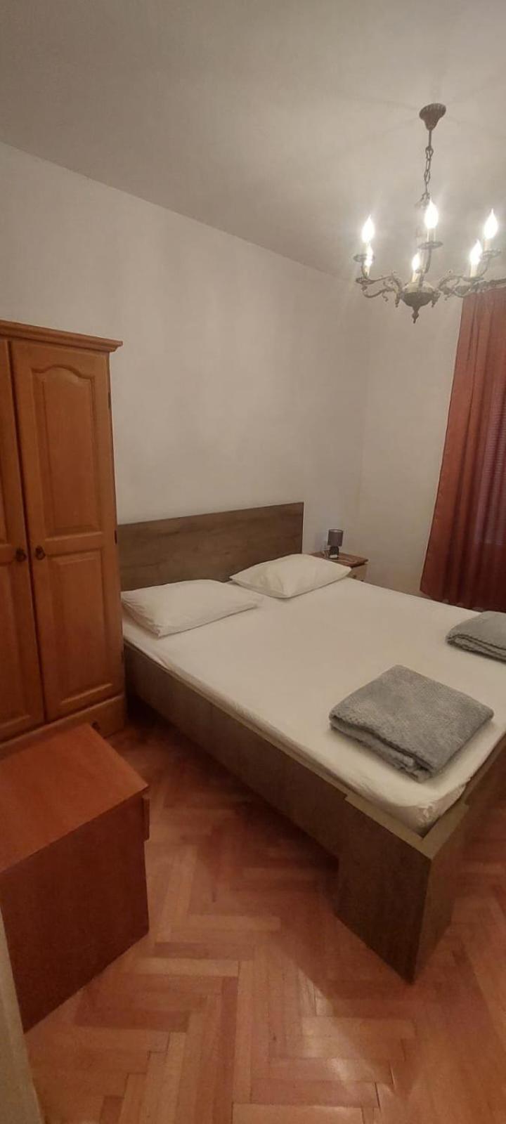 Apartments Ticinovic Омиш Экстерьер фото