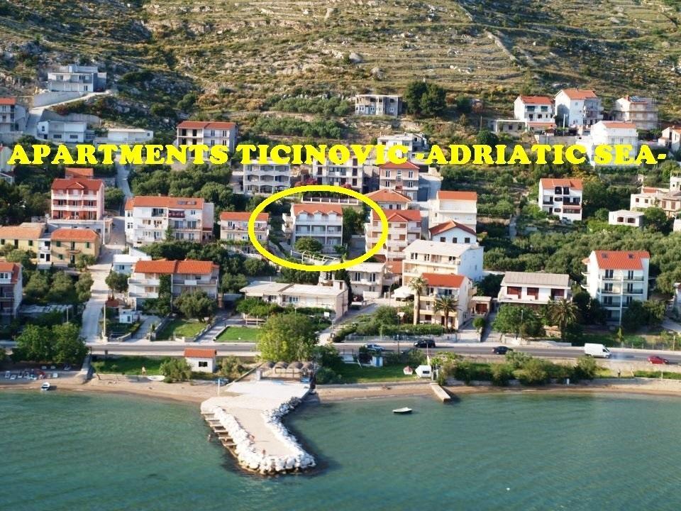 Apartments Ticinovic Омиш Экстерьер фото