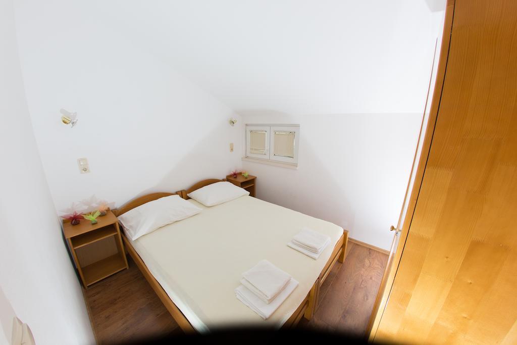 Apartments Ticinovic Омиш Номер фото